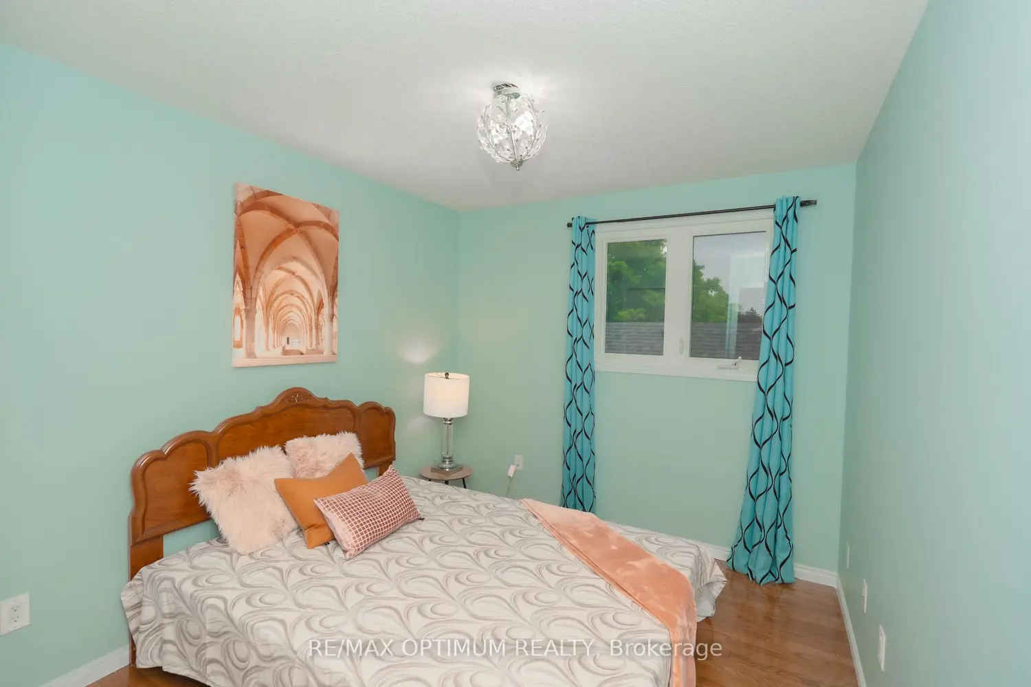 Additional image 12 of 111 Aubrey Avenue