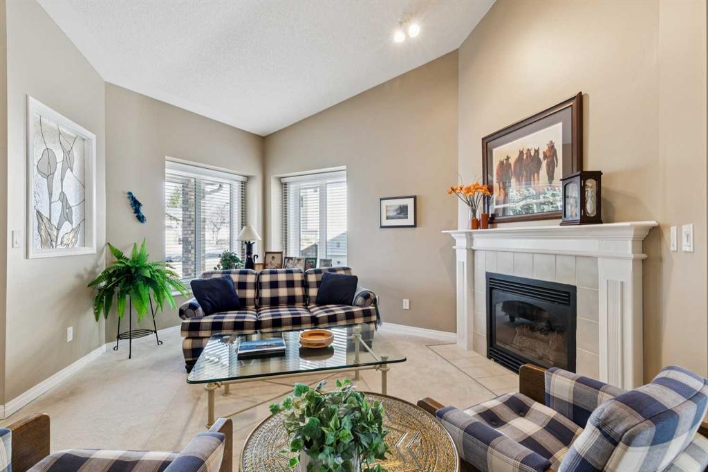 Additional image 5 of 22 Confederation Villas NW, Calgary, AB, T2L 2K9