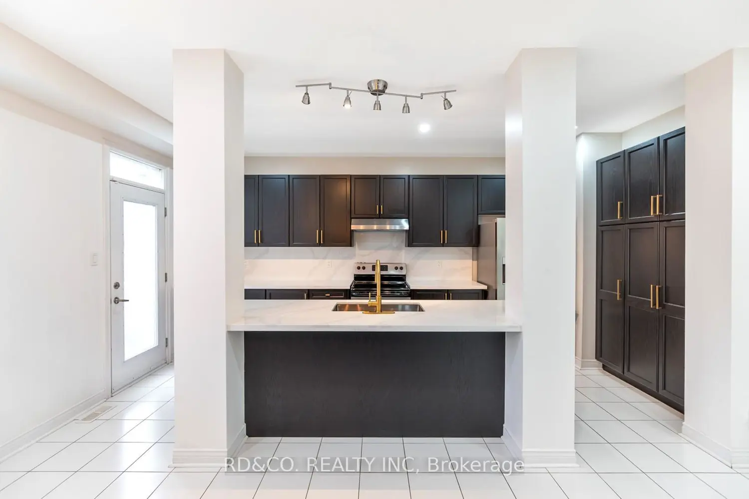 108 Garrardview Street photo 5