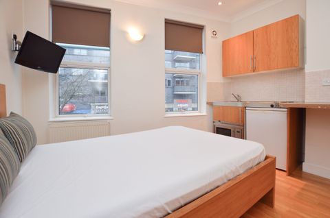 Flat 4, 110 Fortune Green Road, West Hampstead NW6, Studio to rent