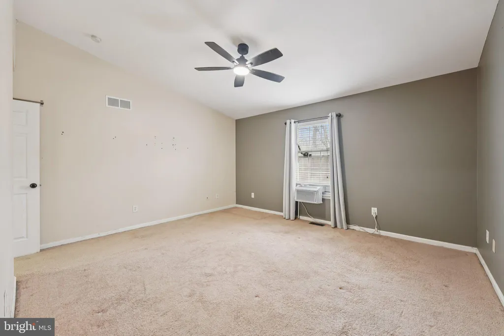 Additional image 12 of 137 Creekside Court, Newark, DE 19702