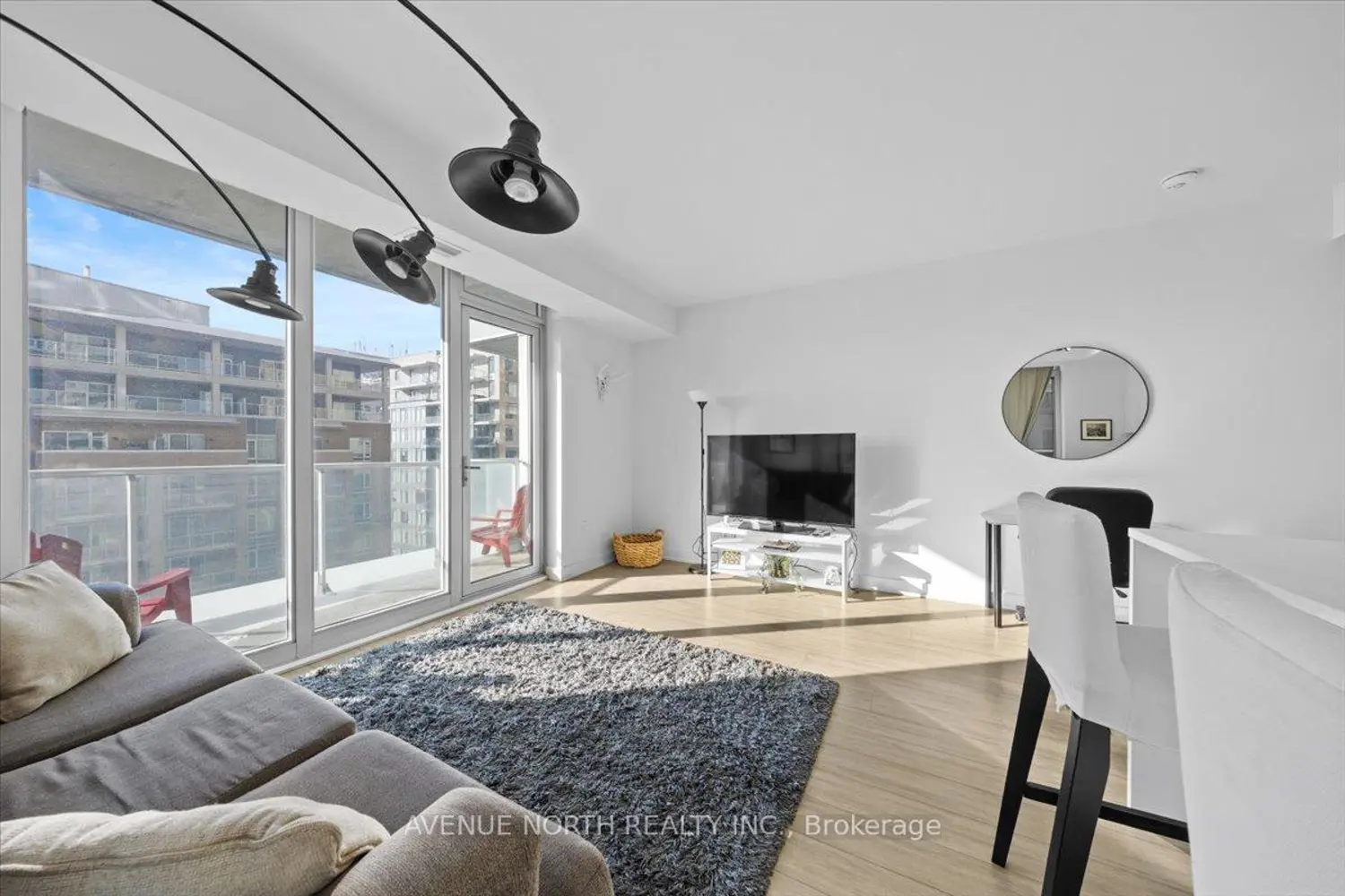 Additional image 4 of 111 Champagne Avenue 901