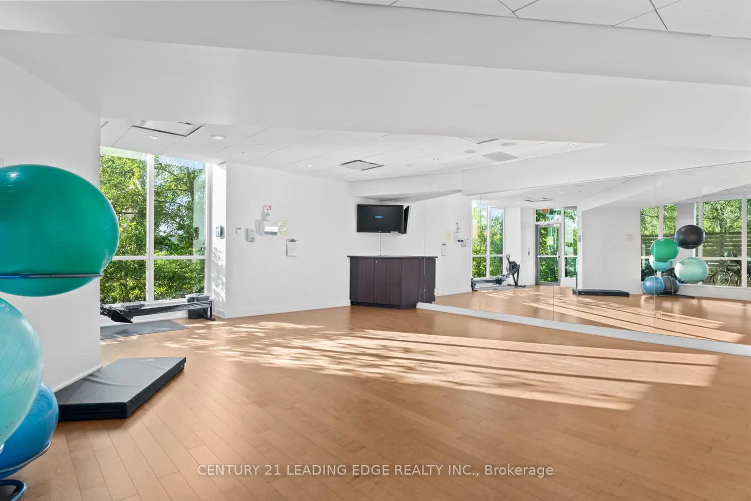 Additional image 18 of 1048 Broadview Avenue 1602