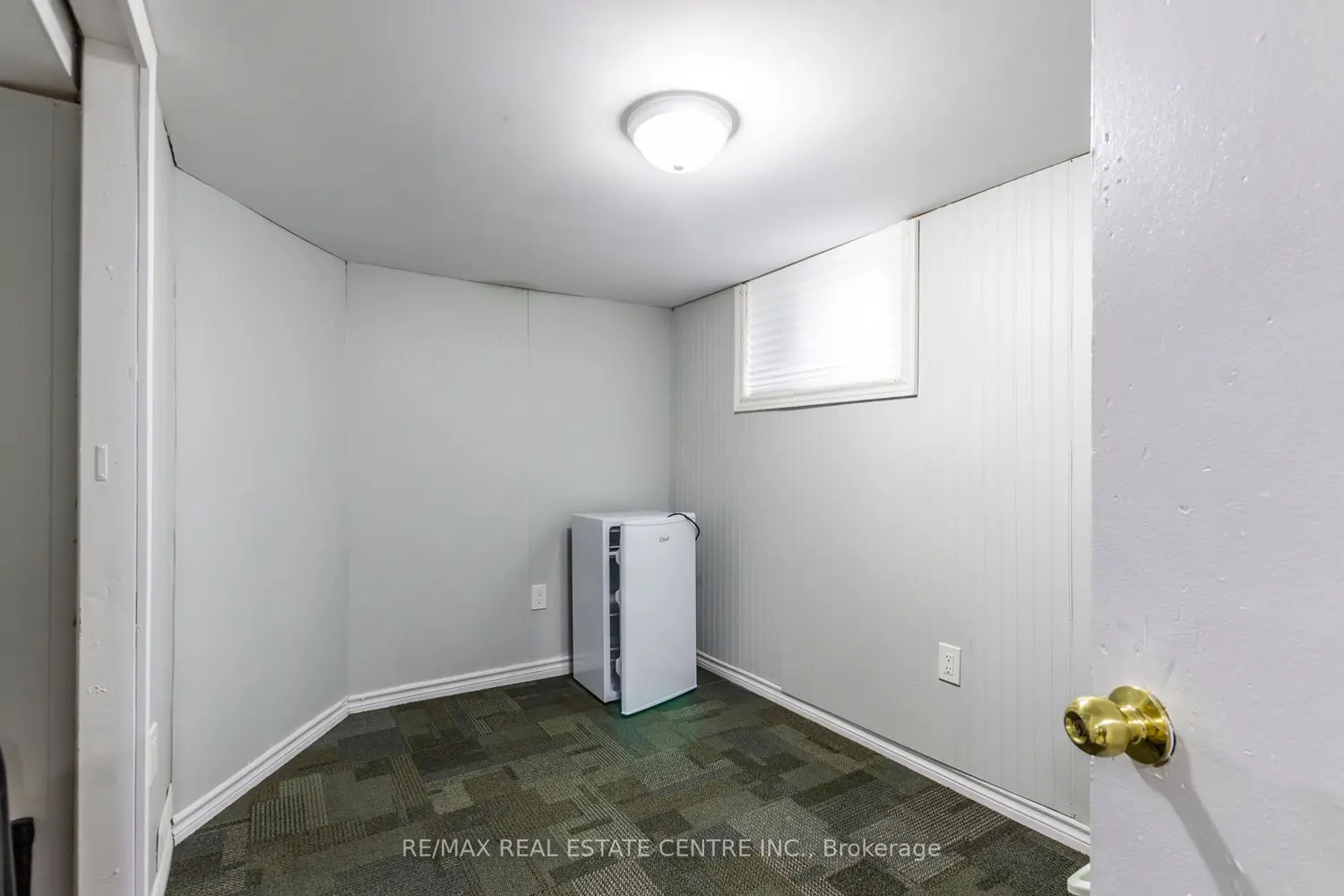 Additional image 12 of 20 West 1St Street