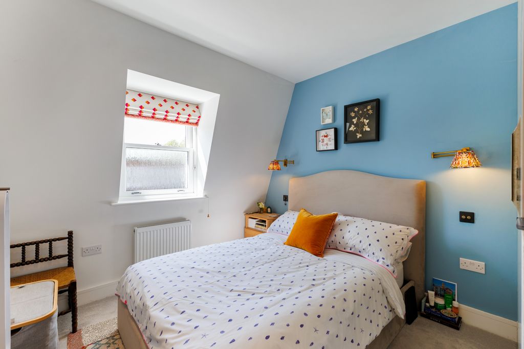 1 bed flat for saleStation Road, Bourne End SL8 photo 5