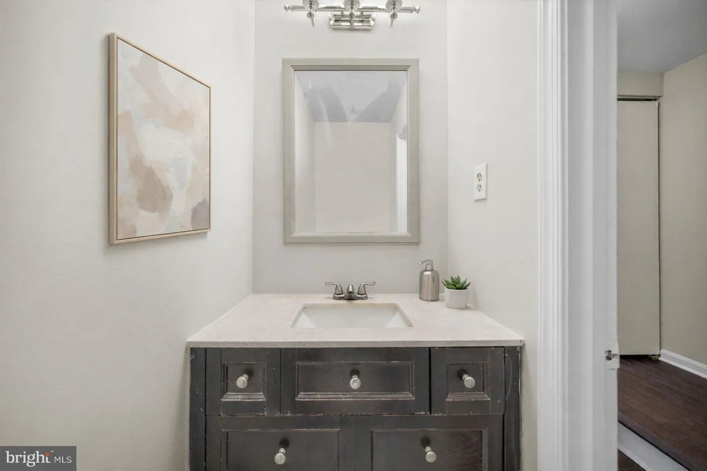 Additional image 6 of 813 Delafield Street NE, Washington, DC 20017