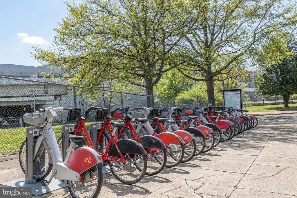 Additional image 53 of 320 G Street SE, Washington, DC 20003