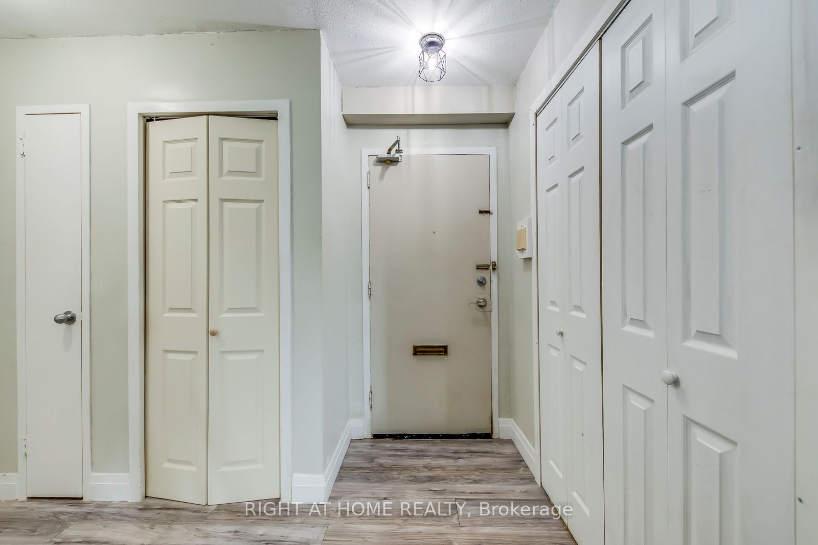 Additional image 4 of 103-3460 Keele Street, Toronto, ON, M3J 1L9