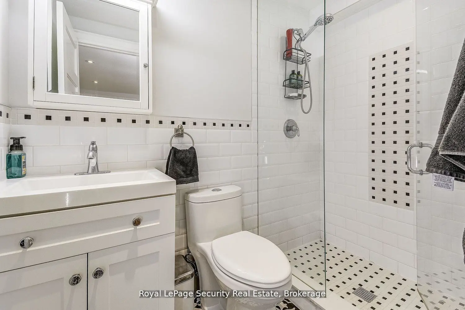 Additional image 13 of 11310 Trafalgar Road