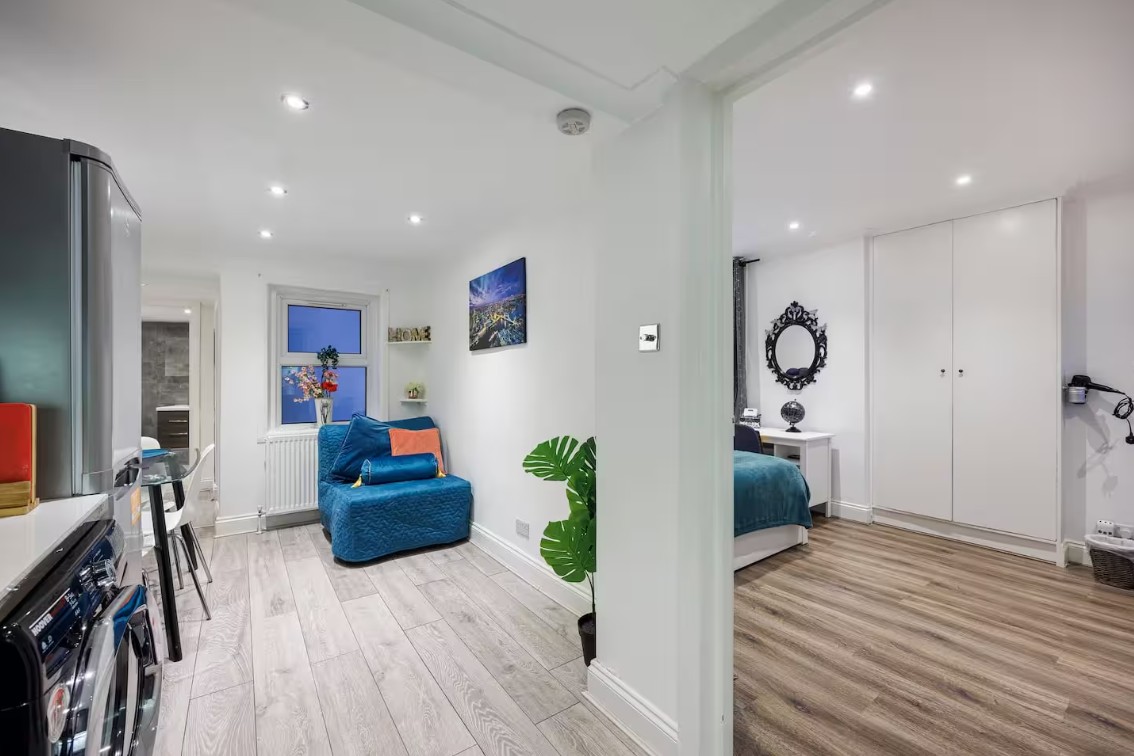 Additional image 8 of Studio Flat, North End Road, W14, N1 7GU