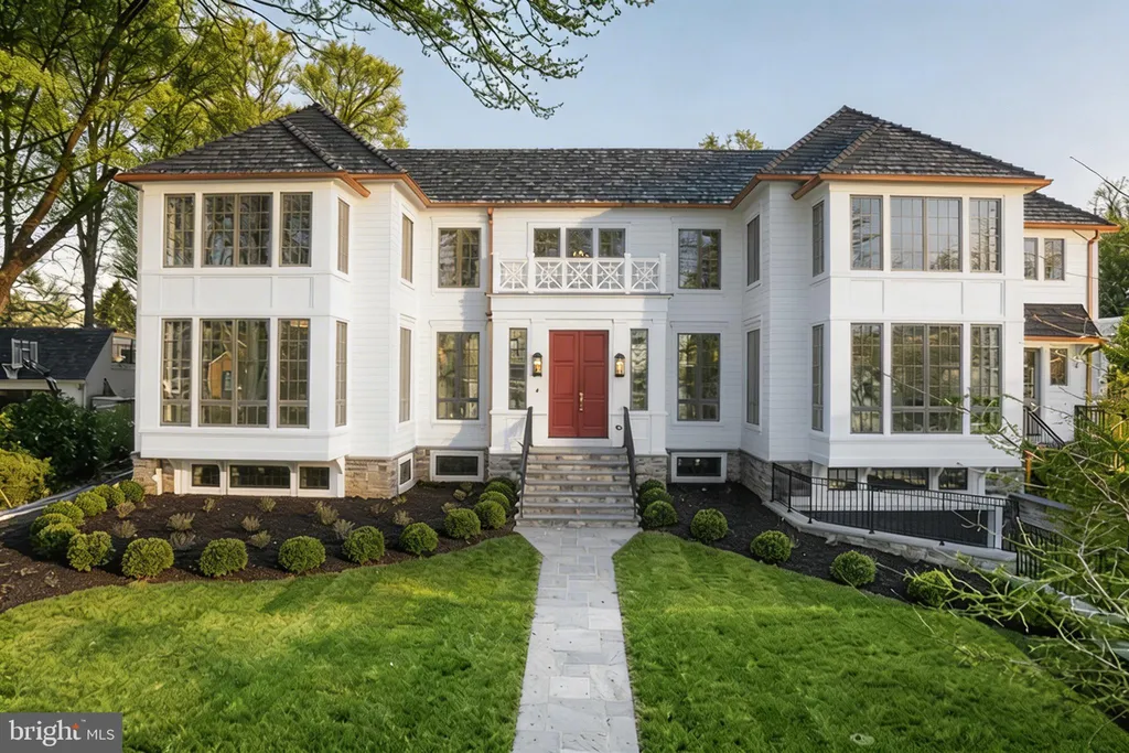 Additional image 2 of 5042 Overlook Road NW, Washington, DC 20016