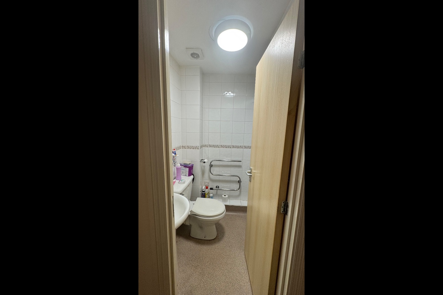 Additional image 5 of Studio Flat, Hyde Grove, M13, N1 7GU