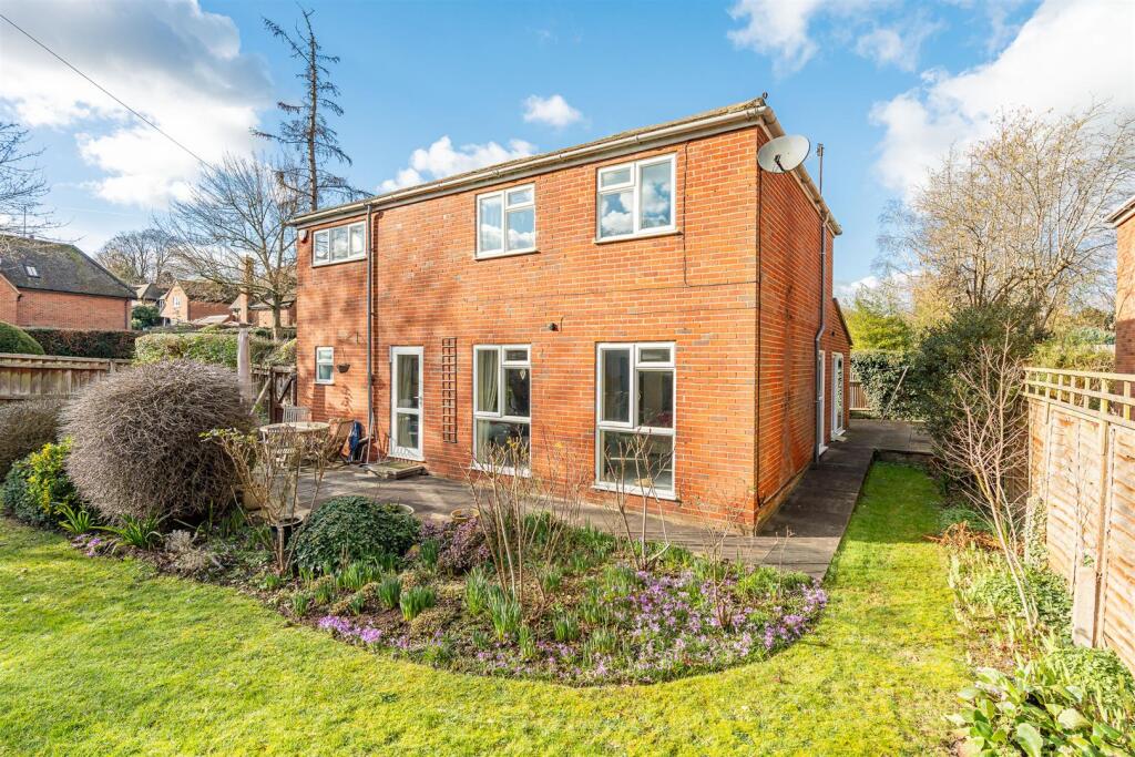 Additional image 22 of Elmoor Avenue, Welwyn