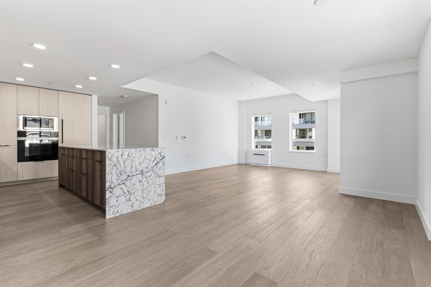 301-3590 39th Avenue W, Vancouver, BC, V6N 3A5