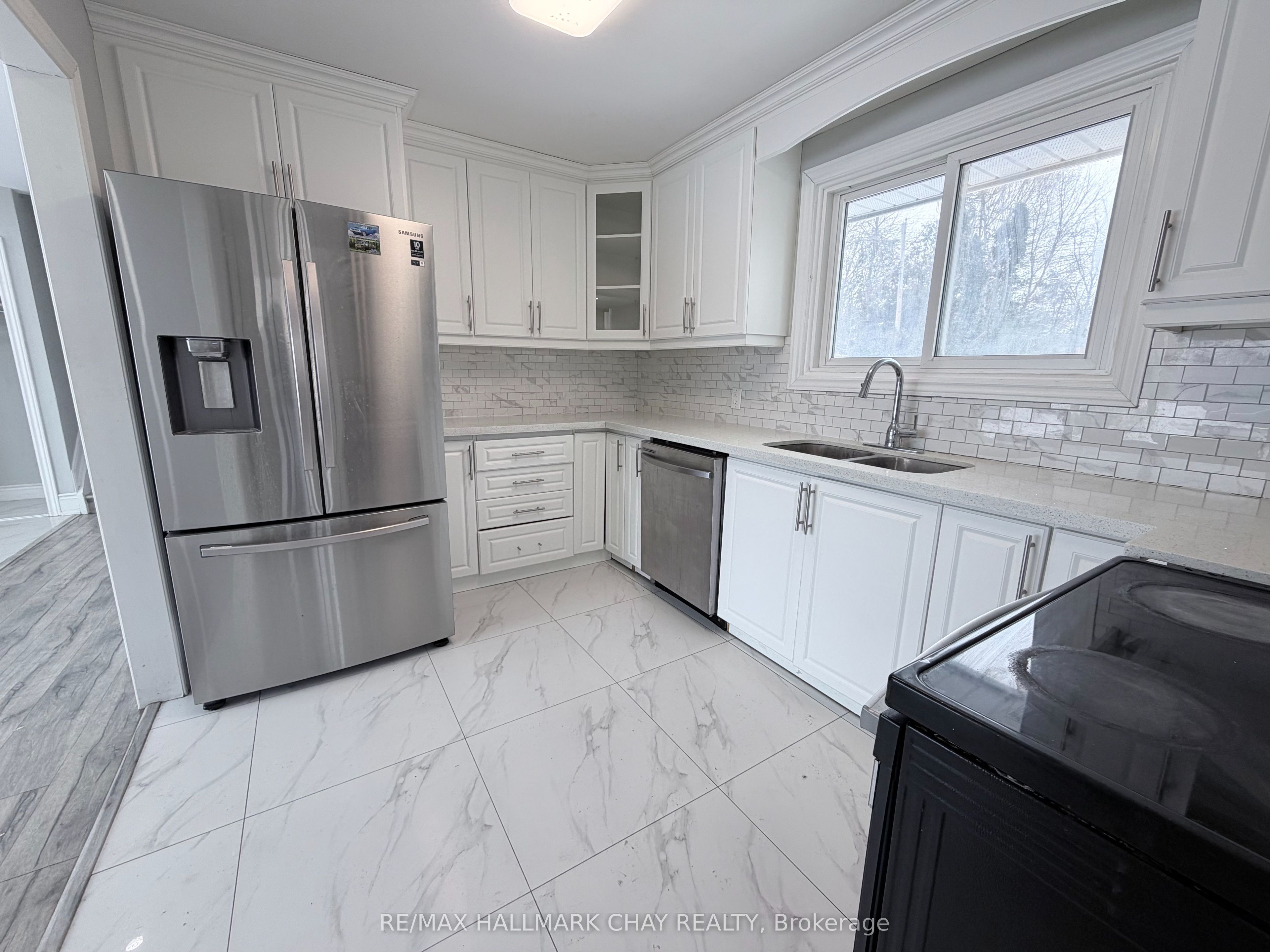 Additional image 5 of Main-152 Rose Street, Barrie, ON, L4M 2T7