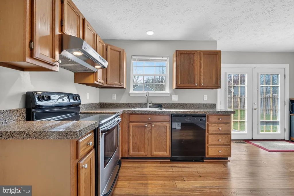 Additional image 3 of 8813 Francesca Drive, Clinton, MD 20735