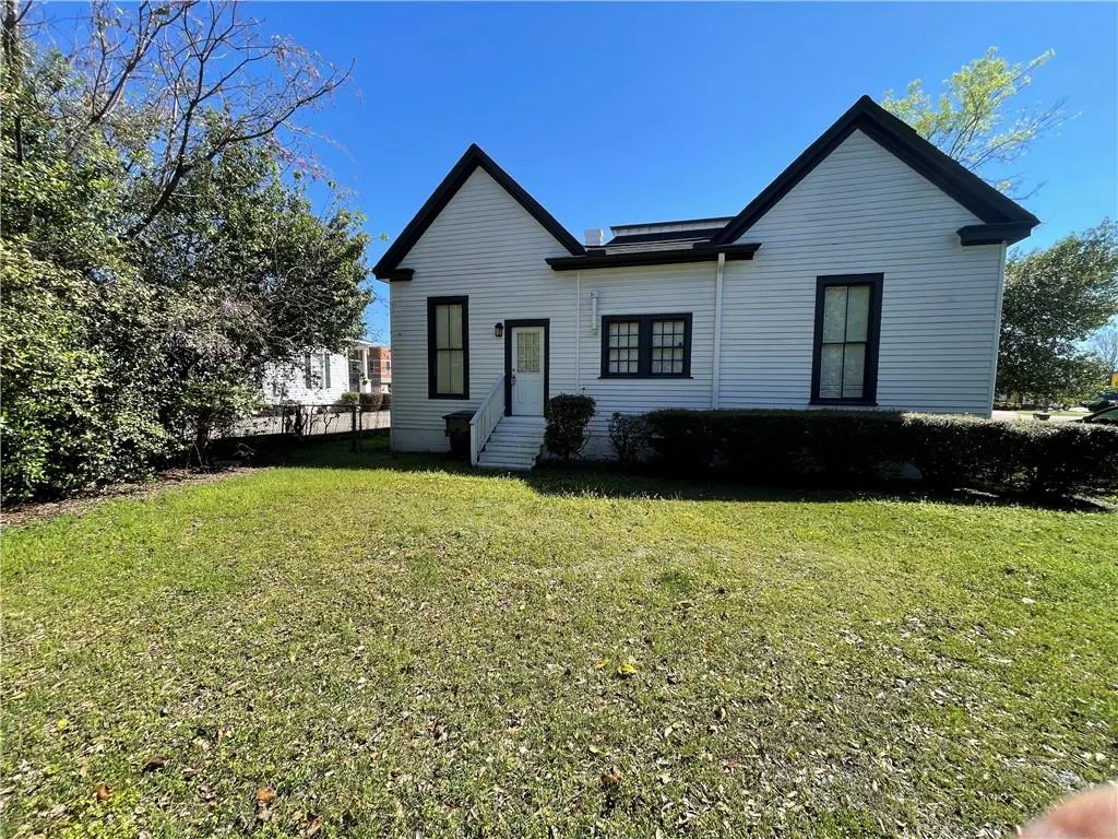 1503 Broad Street, Phenix City, AL 36867