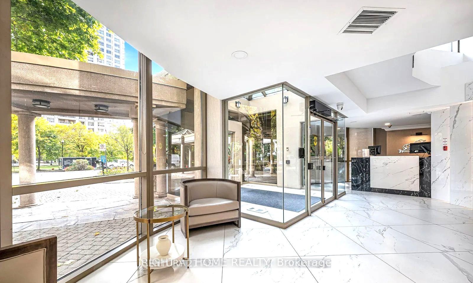 Additional image 3 of 3405-45 Kingsbridge Garden Circle, Mississauga, ON, L5R 3K4