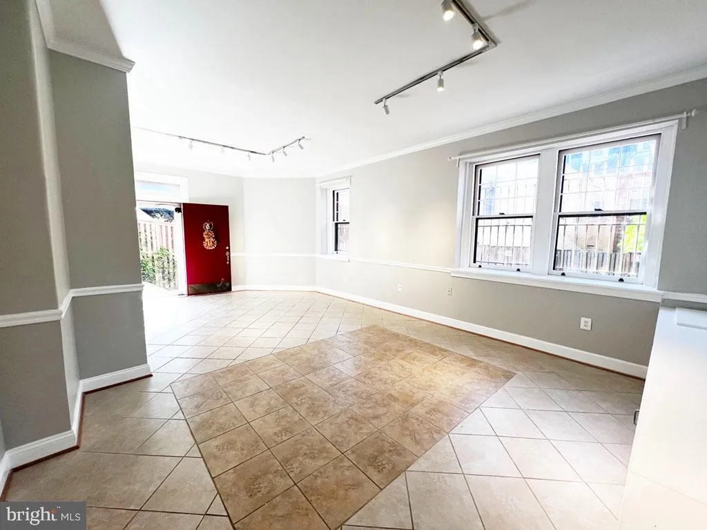 Additional image 5 of 3014 Dent Place NW Unit 4E, Washington, DC 20007