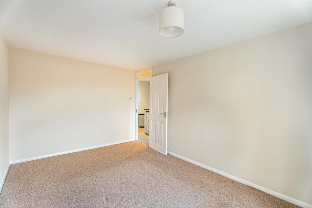 Additional image 9 of Pinewood Close, St. Albans, Hertfordshire, AL4