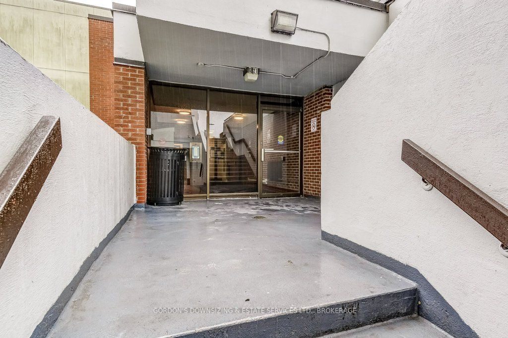 Additional image 5 of 301-6 Crescent Town Road, Toronto, ON, M4C 5L3