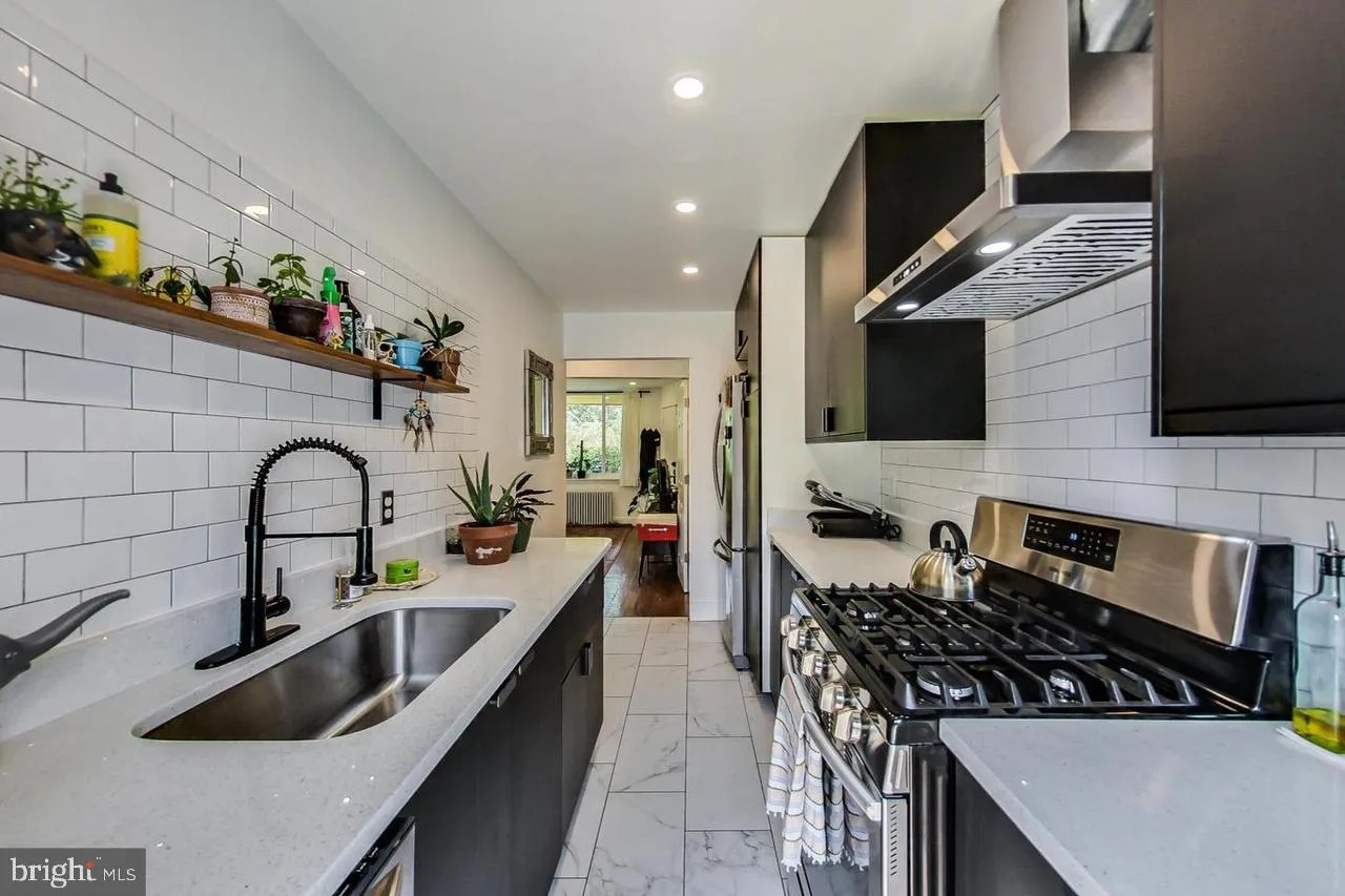 Additional image 28 of 213 Hawaii Avenue NE Unit 1, Washington, DC 20011