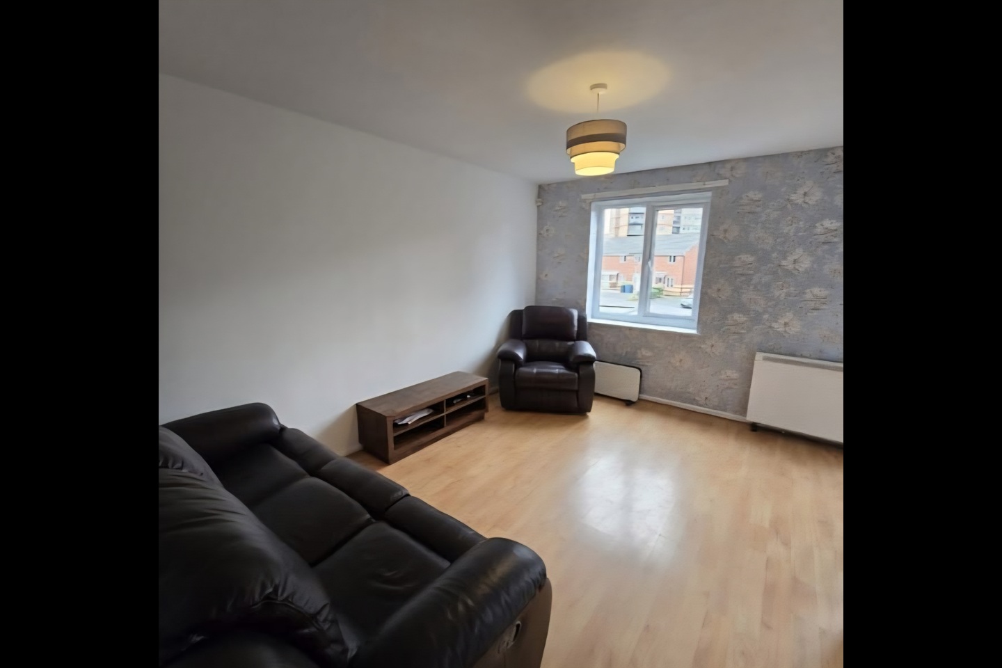2 Bed Flat, Angora Drive, M3, N1 7GU