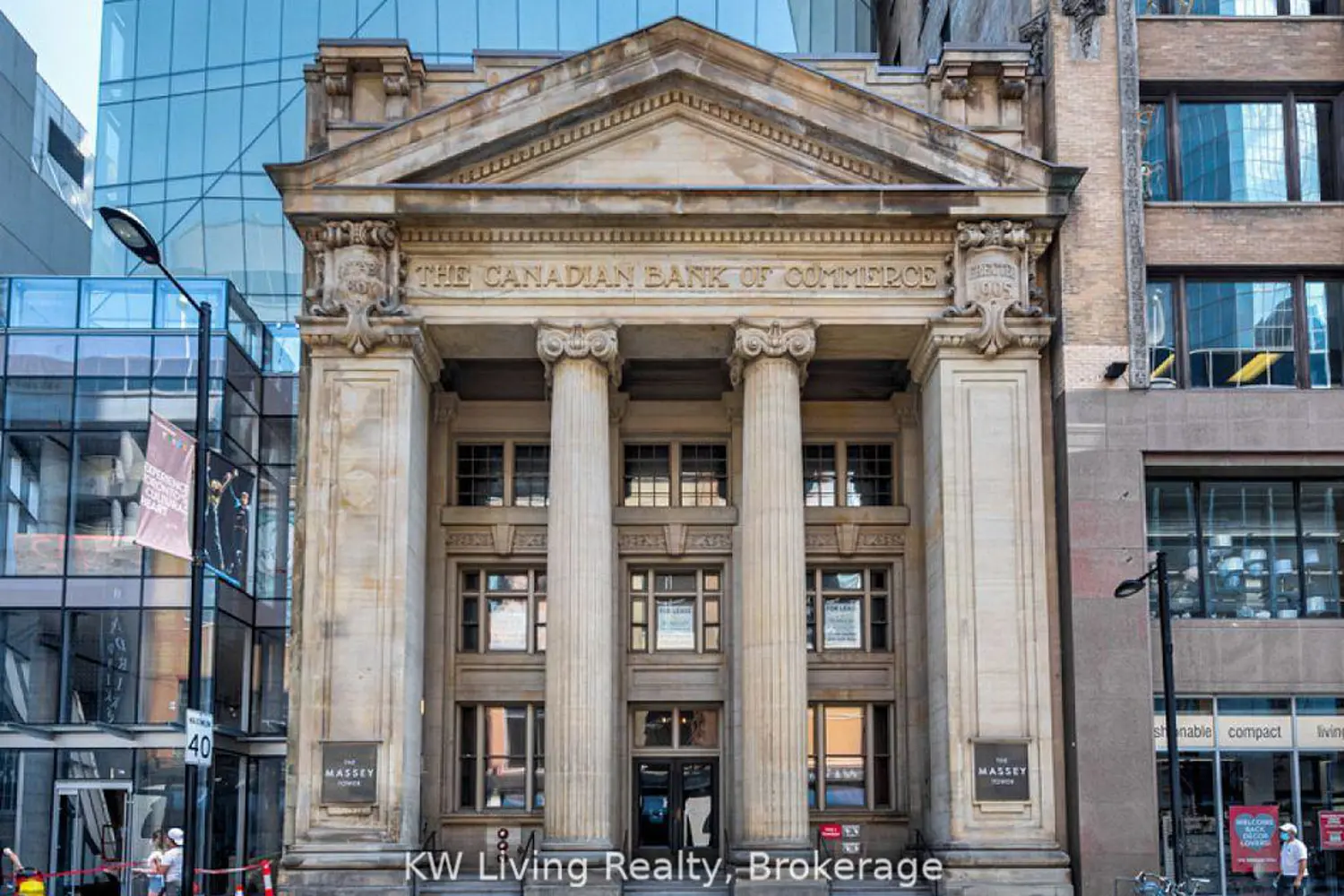 197 Yonge Street 2102