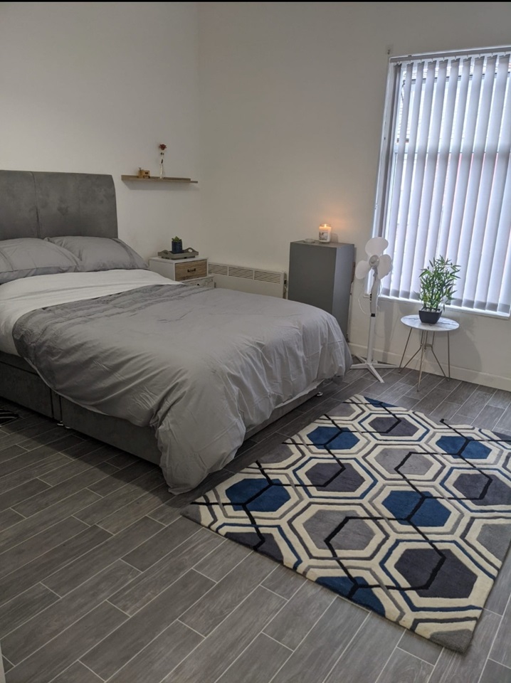 1 Bed Flat, Colliery Street, M11, N1 7GU