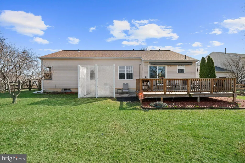 Additional image 48 of 203 N Barrington Court, Newark, DE 19702