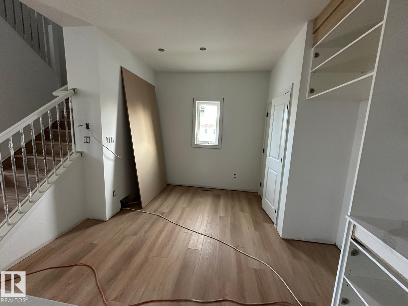 Additional image 5 of 9214 152 Street NW, Edmonton, AB, T5R1M7