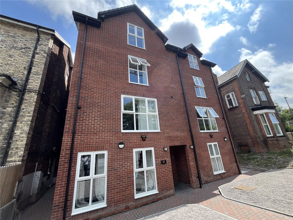 10 bed flat for saleMitford Road, Manchester, Greater Manchester M14