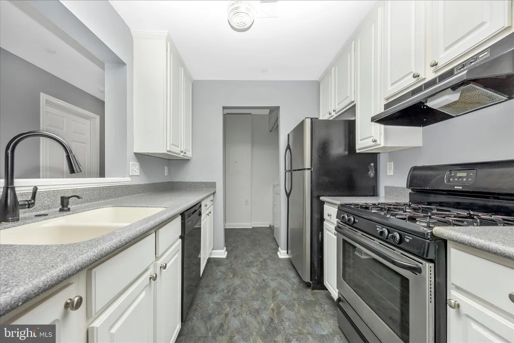 Additional image 9 of 10001 Vanderbilt Circle Unit 4, Rockville, MD 20850