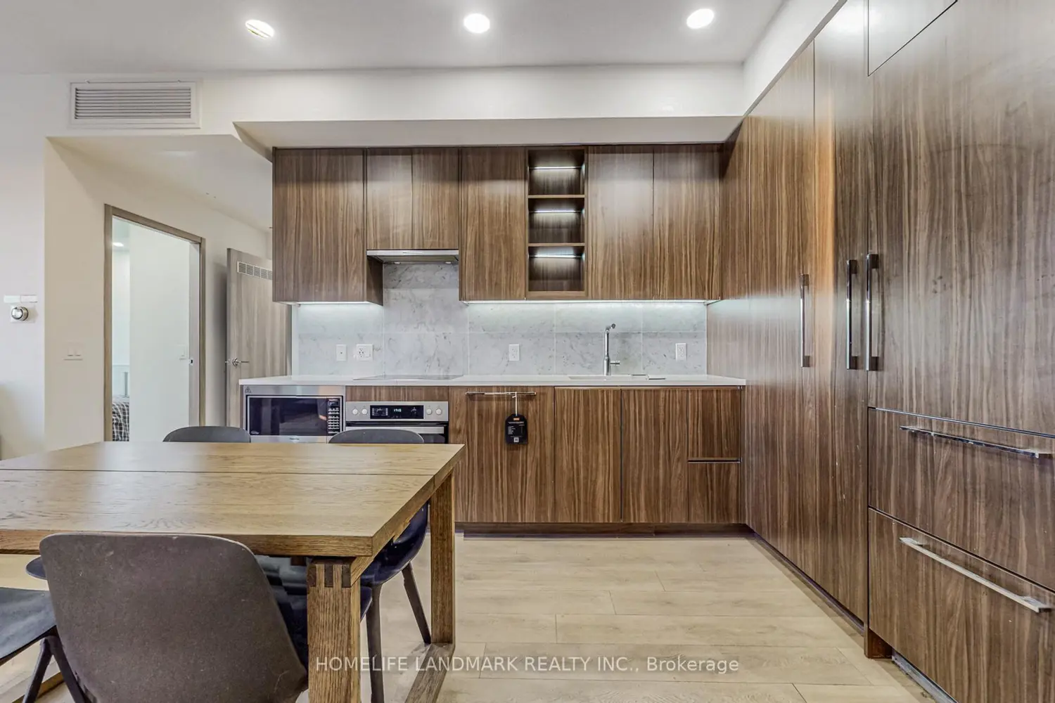 Primary image of 85 Mcmahon Drive 3106