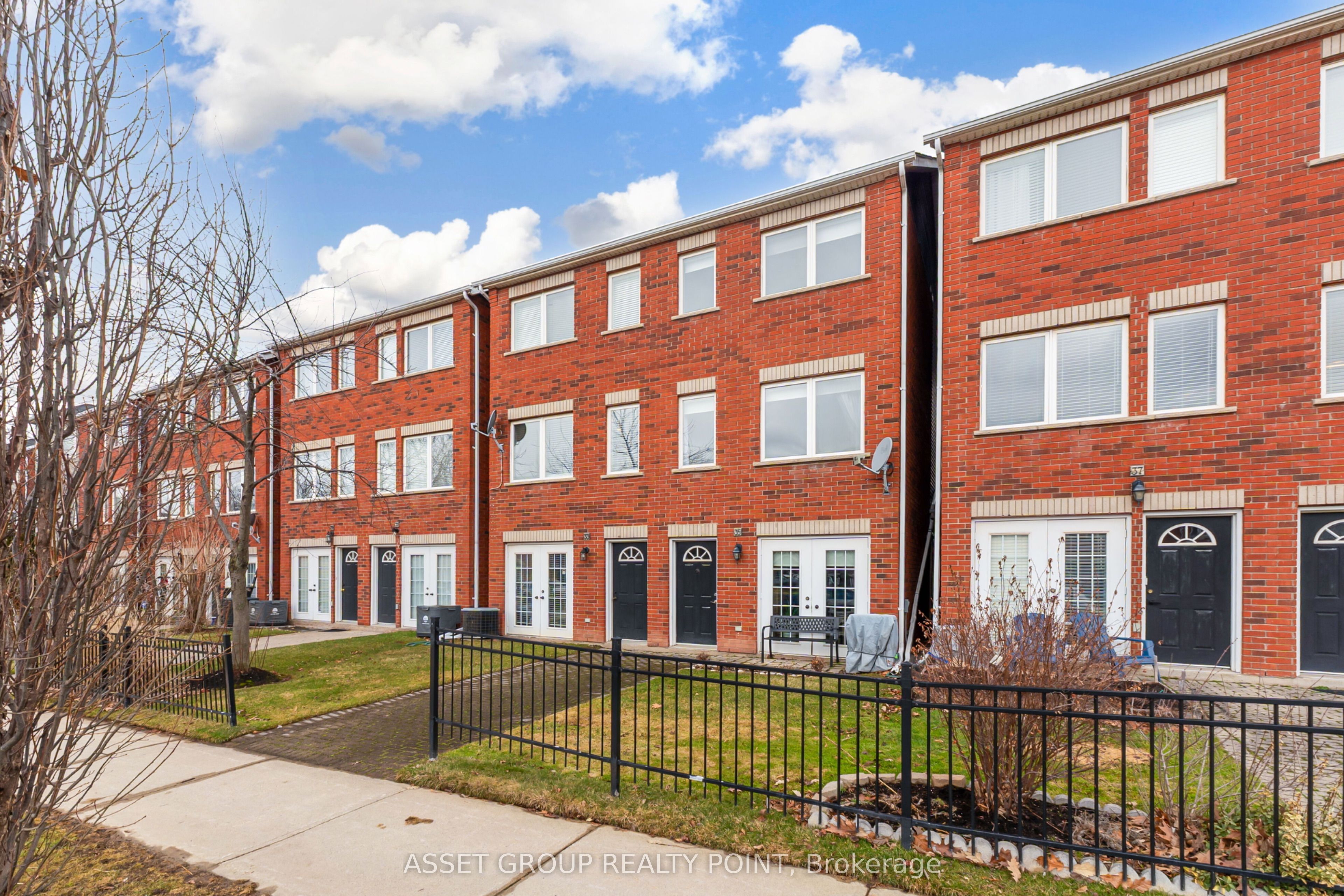 Additional image 3 of 33-1751 Lampman Avenue, Burlington, ON, L7L 6W3
