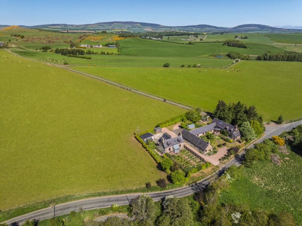 Mill O'barns Steading, Premnay, Insch, Aberdeenshire, AB52
