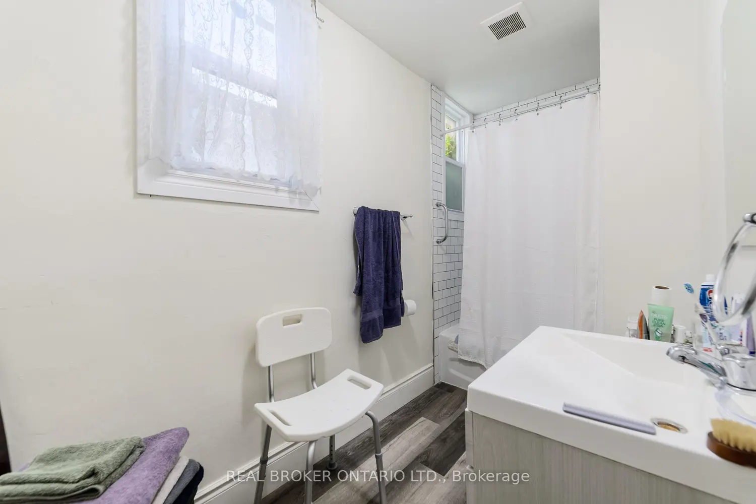 Additional image 13 of 188-190 Caroline Street