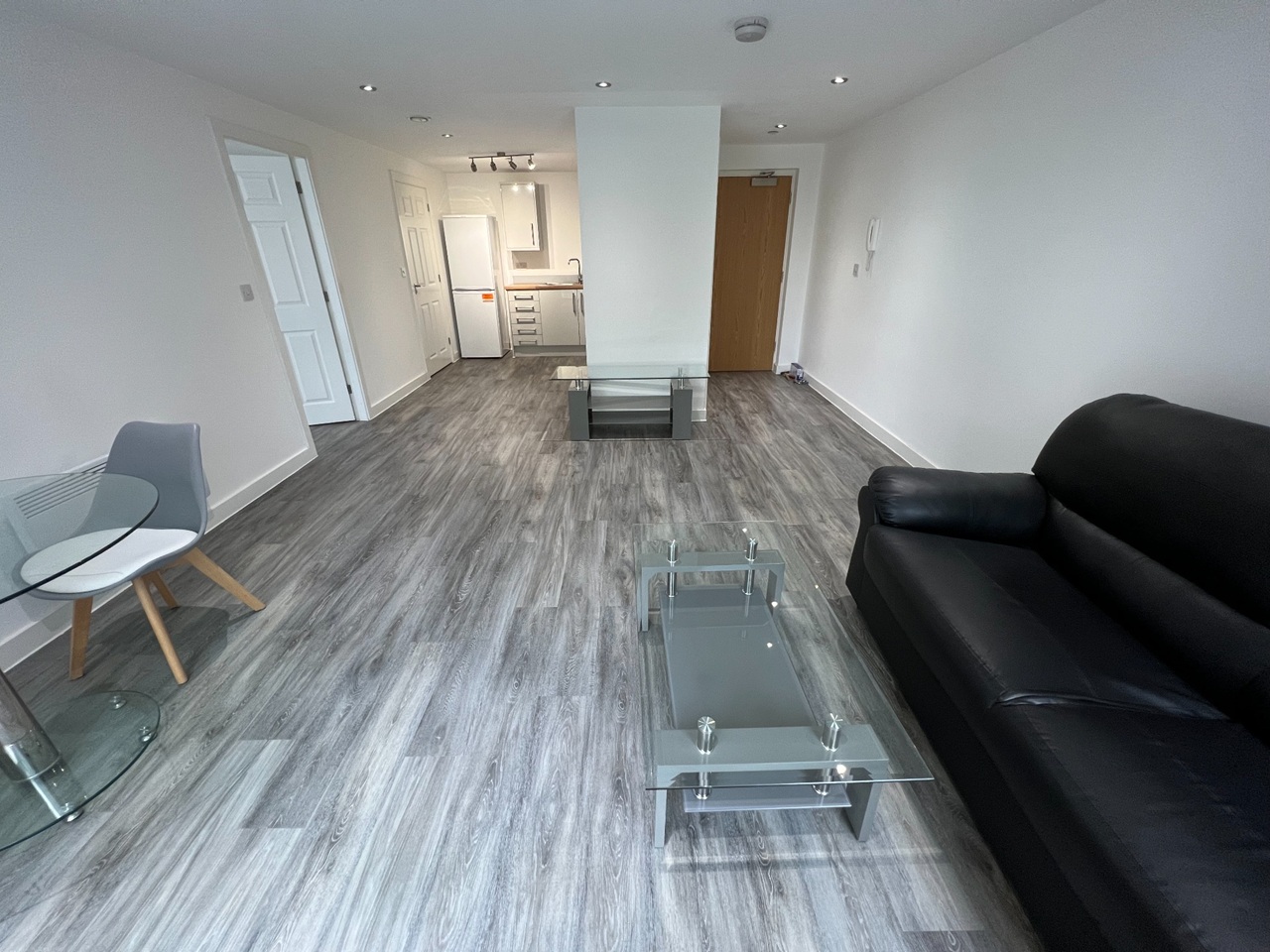 1 Bed Flat, Orange Grove House, M14, N1 7GU