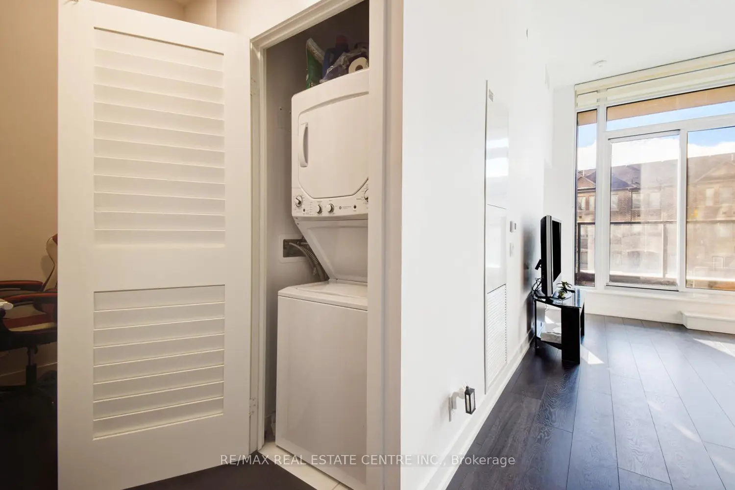 Additional image 8 of 215 Veterans Drive 202