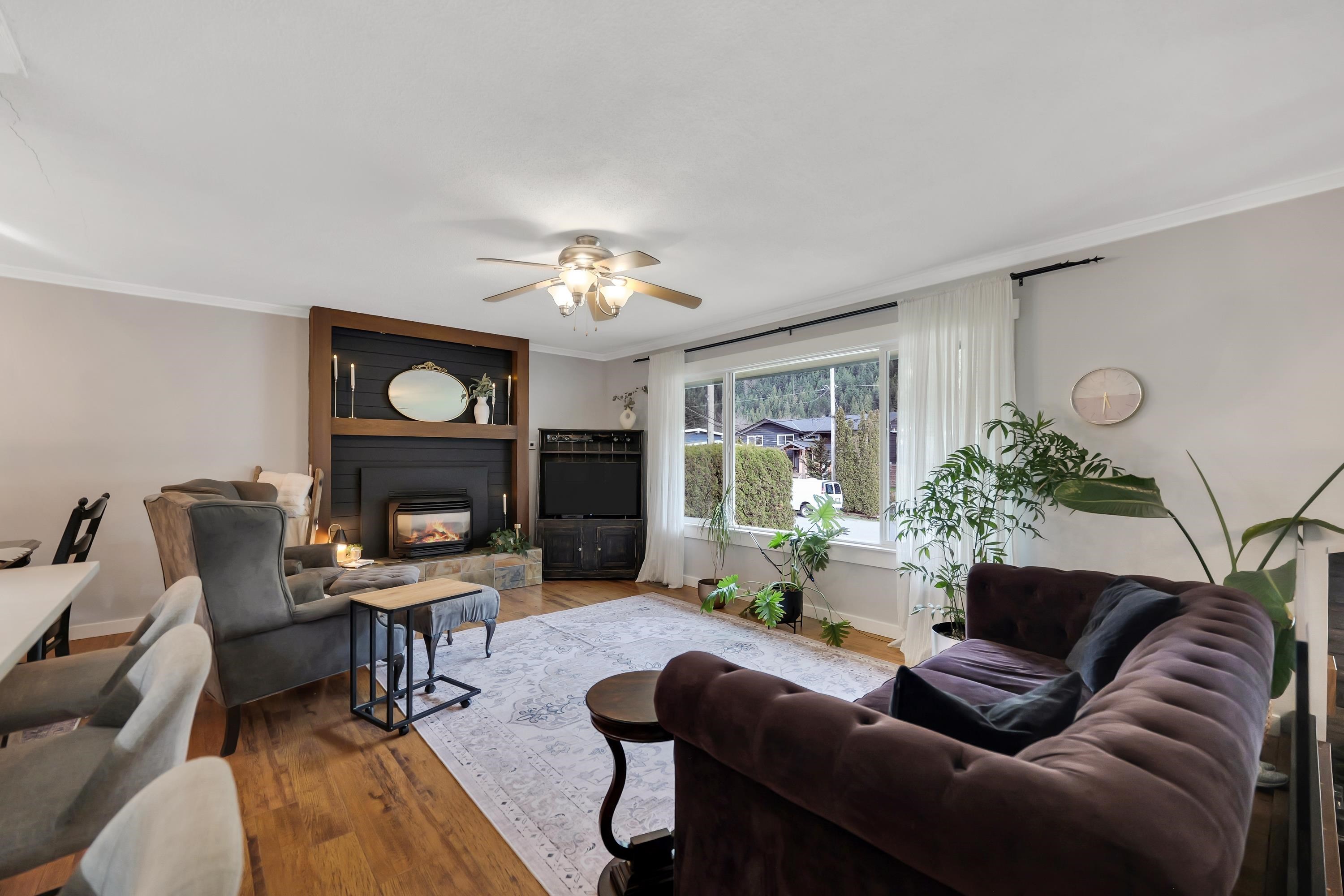 Additional image 5 of 38101 Chestnut Avenue, Squamish, BC, V8B 0X6