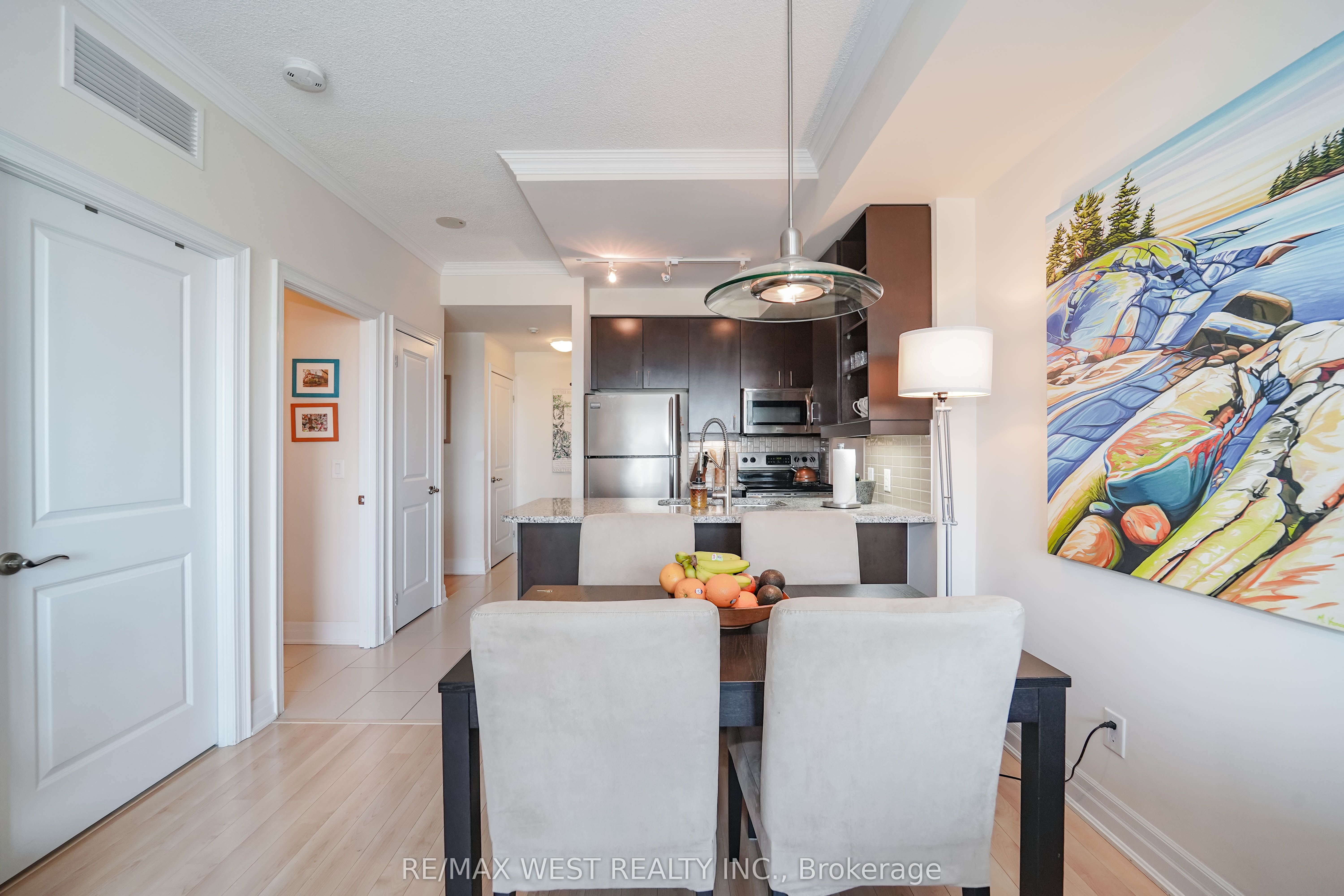Additional image 5 of 909-100 John Street, Brampton, ON, L6W 0A8