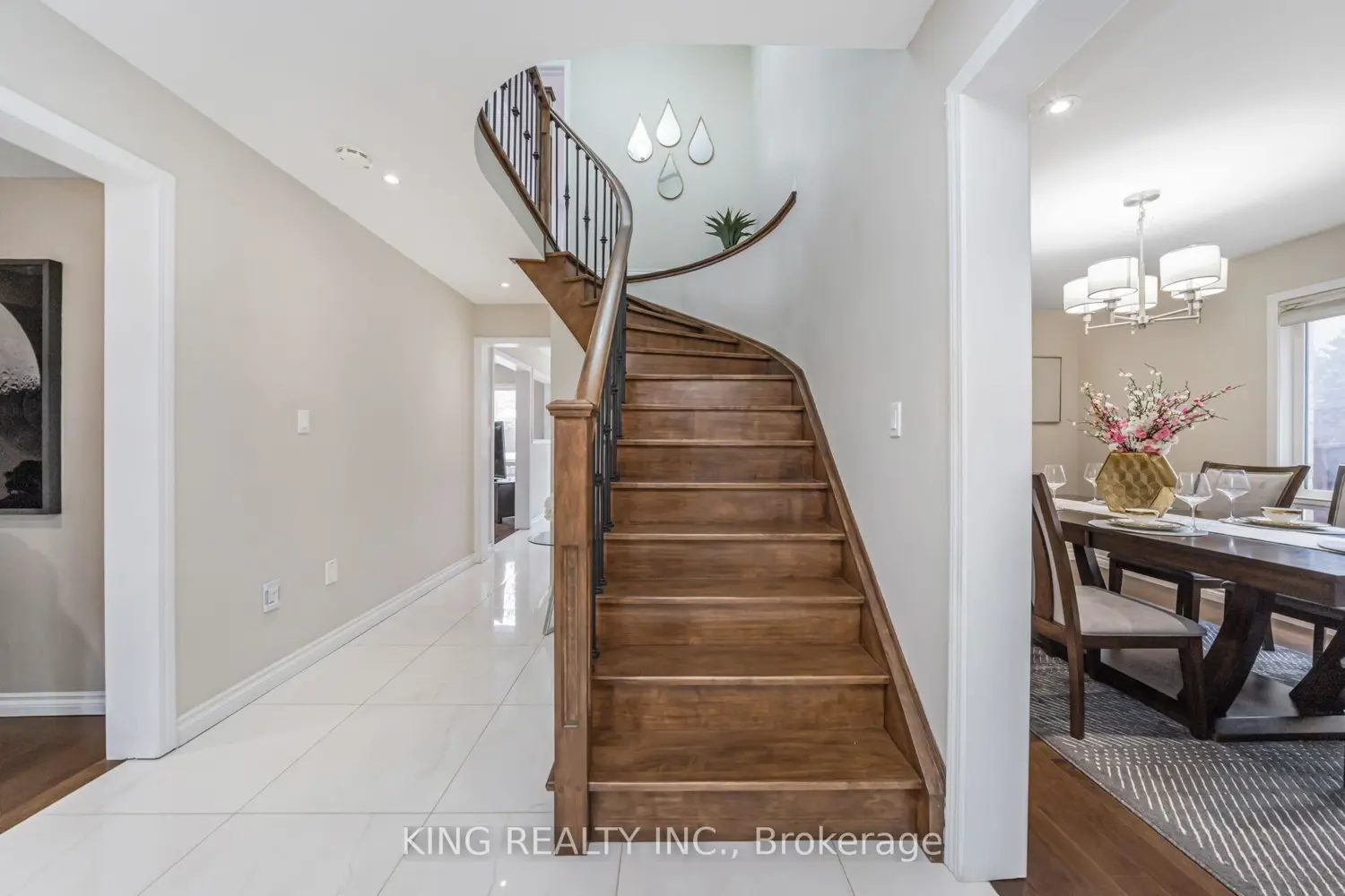 Additional image 9 of 23 Himalaya Street