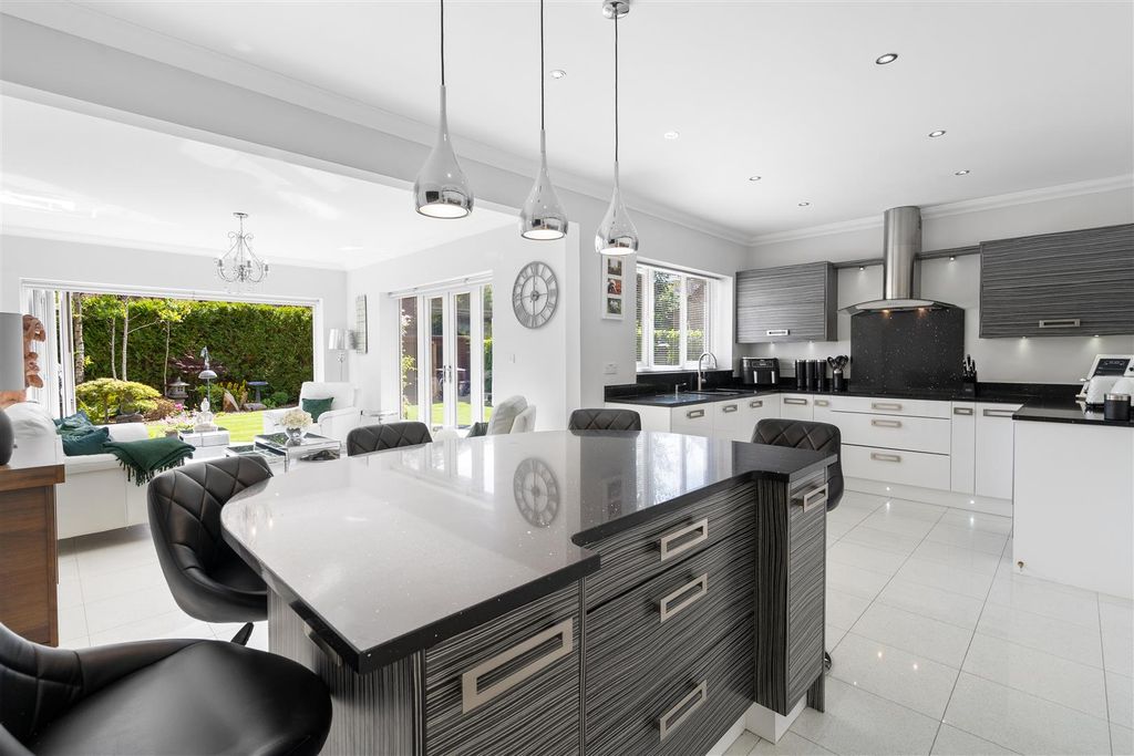 Additional image 3 of 6 bed detached house for saleWaterside Way, Hartlepool TS26