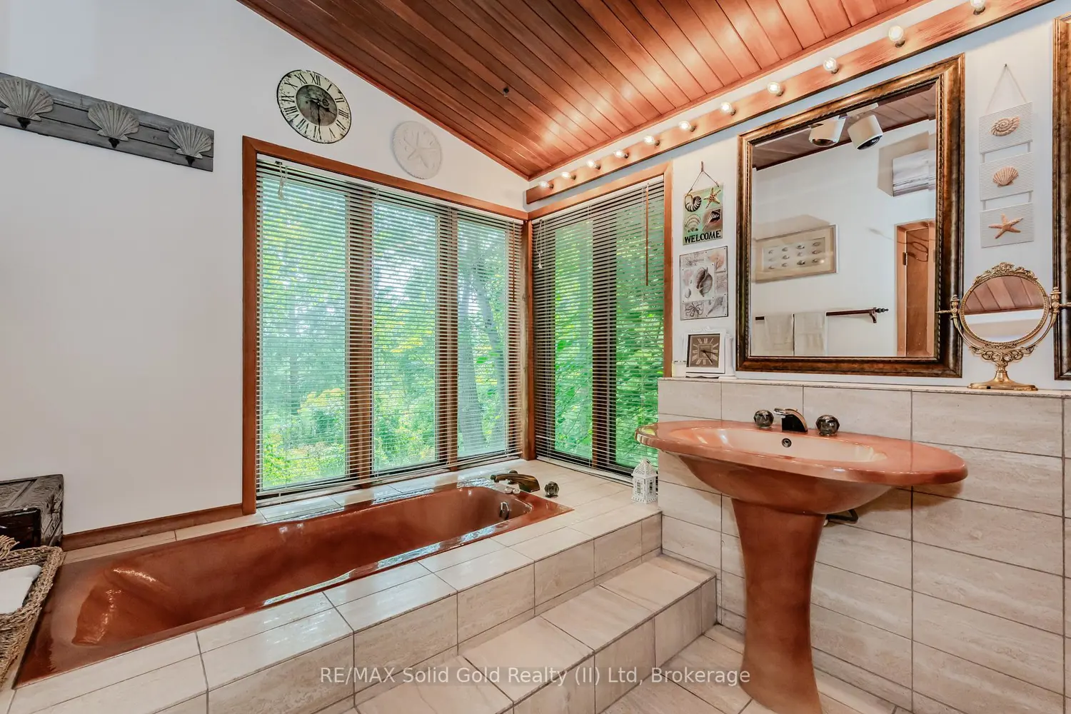 Additional image 3 of 111 Grandview Drive