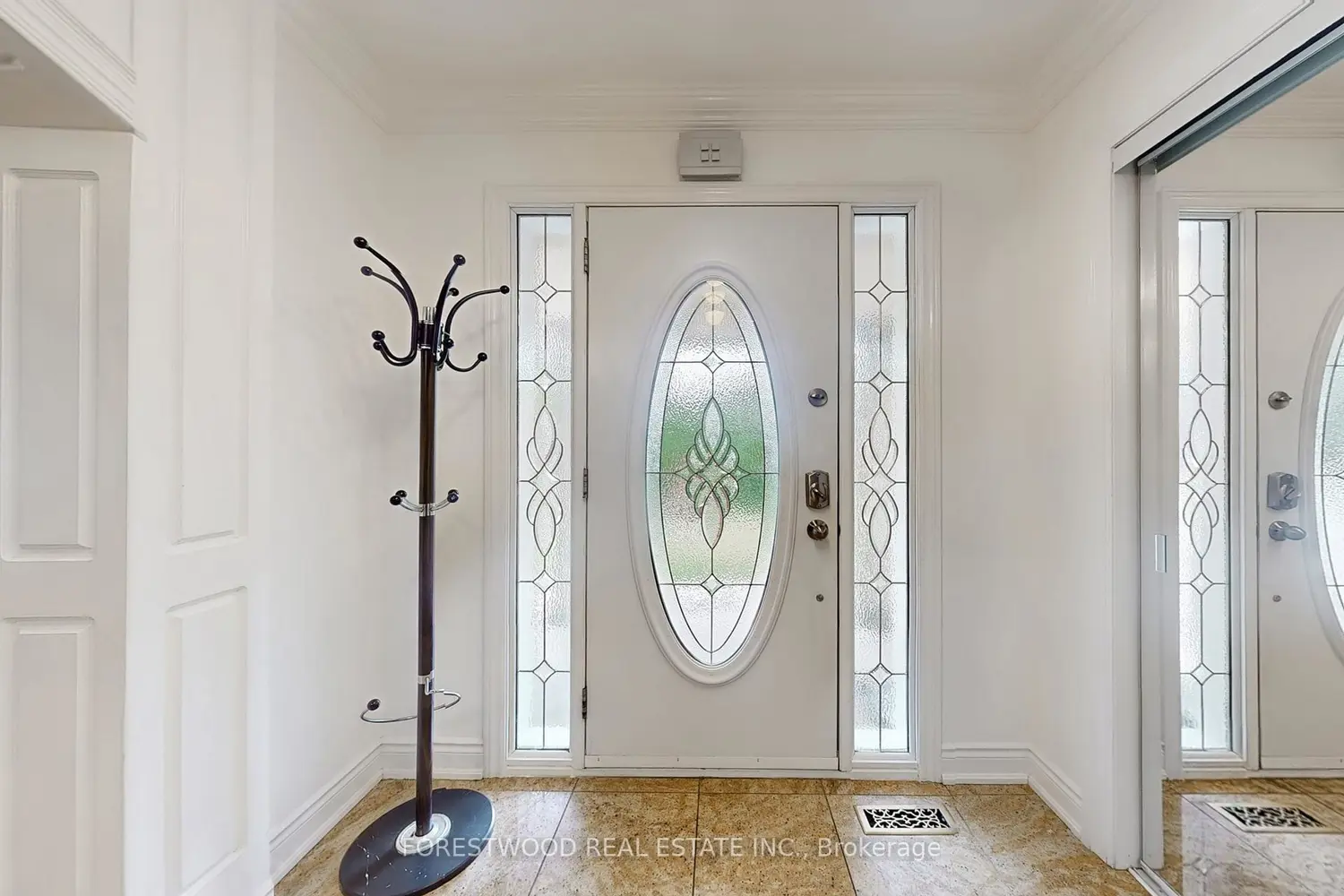 Additional image 16 of 571 Silver Creek Boulevard