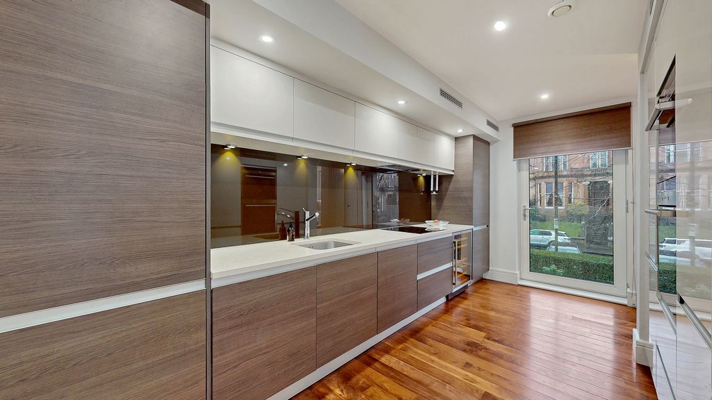 Additional image 9 of 2 bed flat for saleHughenden Road, Hughenden G12