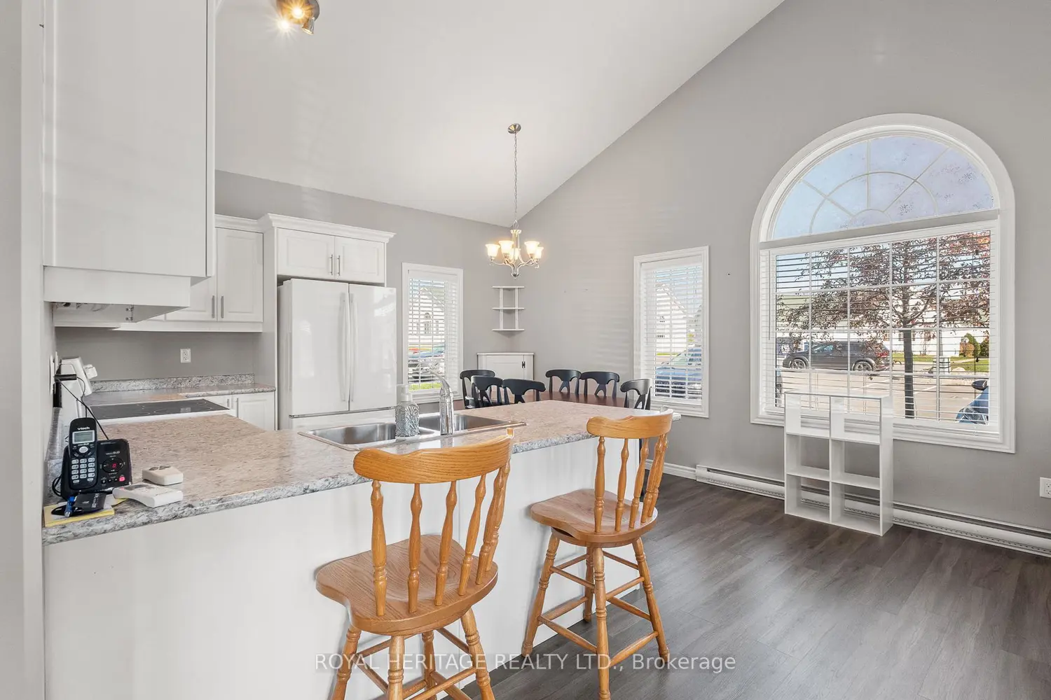 Additional image 9 of 300 Croft Street 2001