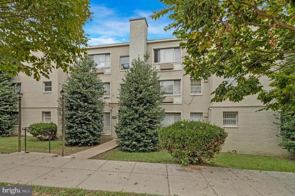 2832 Hartford Street SE Unit 104, Washington, DC 20020