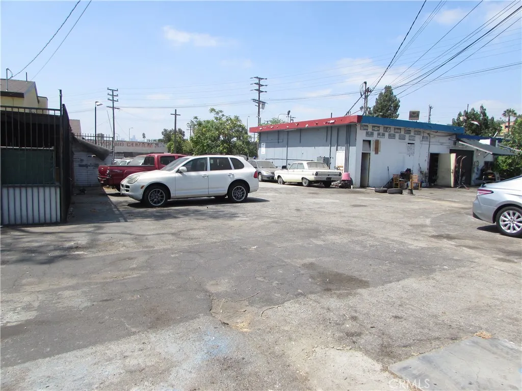 Additional image 88 of 3900 N Figueroa St, Los Angeles, CA 90065