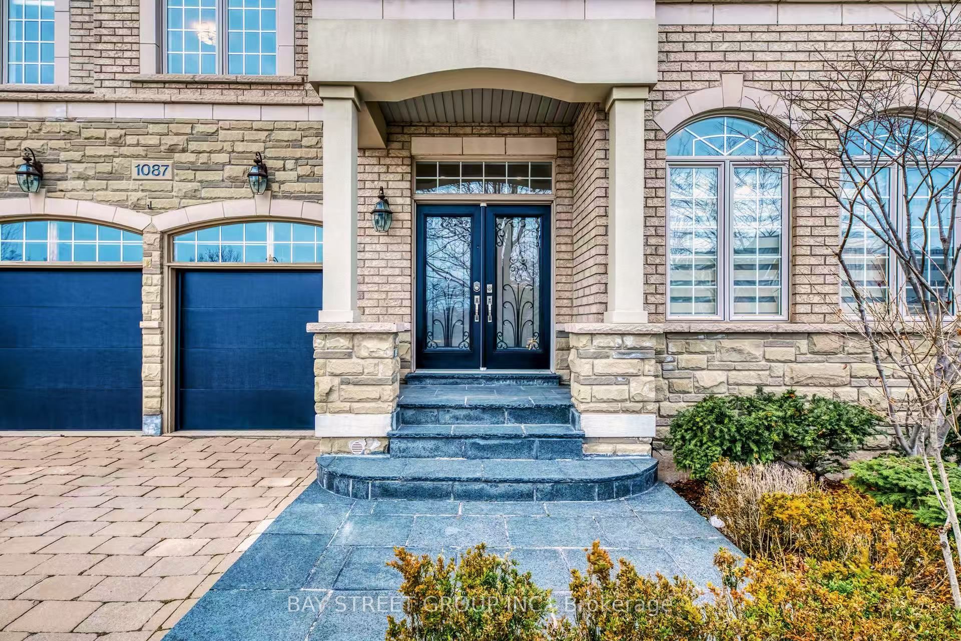 Additional image 2 of 1087 Kestell Boulevard, Oakville, ON, L6H 7M5